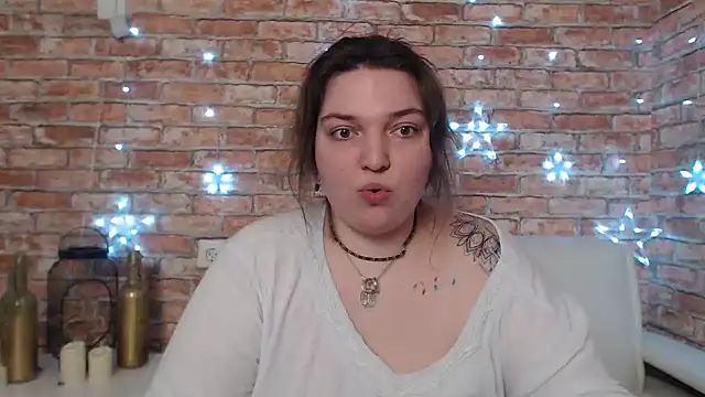 Amelia Kiss  online show from 02-01-25, 03:41