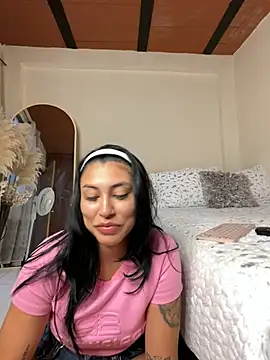 Snapshot of Sol_Miller chatting on 03-05-25, 10:21 Sol Miller online show from 03-05-25, 10:21