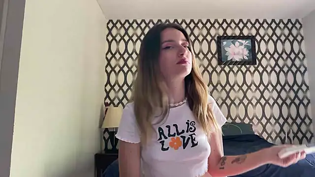 SirenaBelle online show from 01-19-25, 09:01