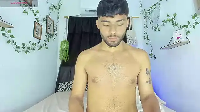 Snapshot of Alex_BigDickkk chatting on 09-19-25, 09:26 Alex BigDickkk online show from 09-19-25, 09:26