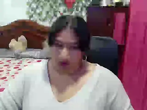 Snapshot of EmilyLove1014 chatting on 01-09-25, 12:03 EmilyLove1014 online show from 01-09-25, 12:03