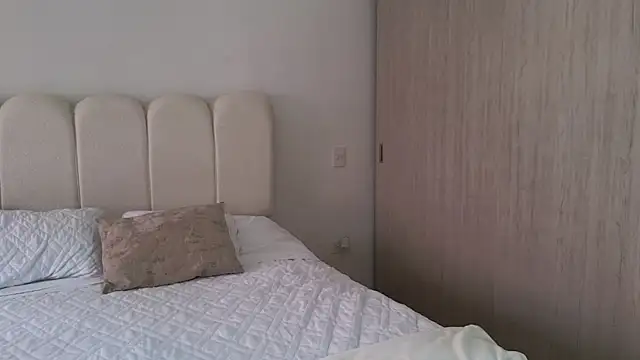 Snapshot of Celeste_Tailor_ chatting on 06-19-26, 08:23 Celeste Tailor online show from 06-19-26, 08:23
