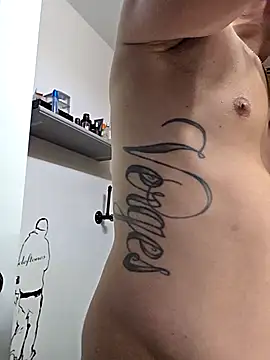 Twin2222 online show from 10-01-25, 04:29