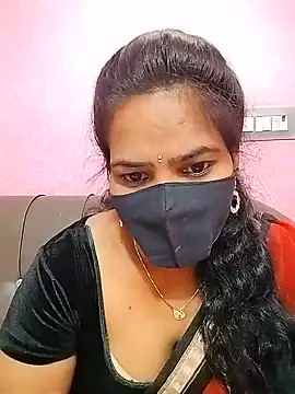 Snapshot of melina214 chatting on 07-13-26, 04:04 melina214 online show from 07-13-26, 04:04