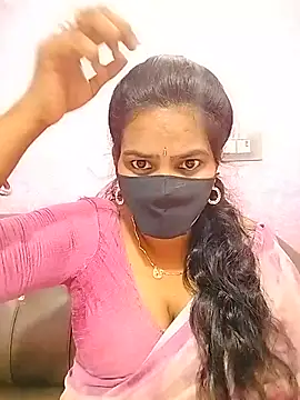 Snapshot of melina214 chatting on 07-20-26, 04:16 melina214 online show from 07-20-26, 04:16