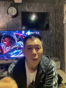 Snapshot of andy8889 chatting on 12-20-25, 10:55 andy8889 online show from 12-20-25, 10:55