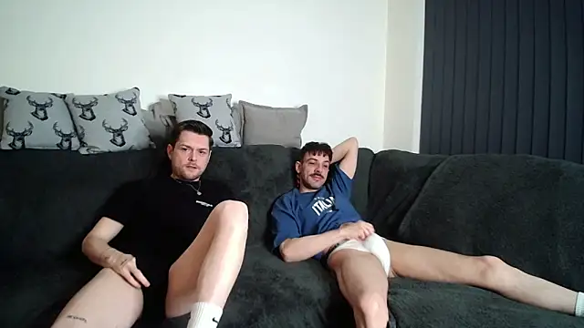 Snapshot of twotwinkhusbandss chatting on 02-01-26, 05:55 twotwinkhusbandss online show from 02-01-26, 05:55