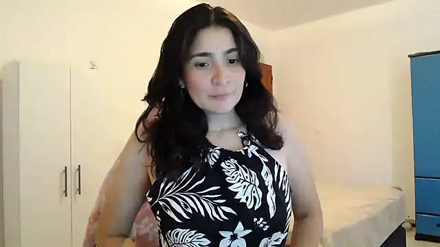 Snapshot of samantha_s69 chatting on 12-01-24, 08:42 samantha s69 online show from 12-01-24, 08:42