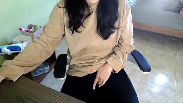 Snapshot of samantha_s69 chatting on 02-07-26, 01:04 samantha s69 online show from 02-07-26, 01:04