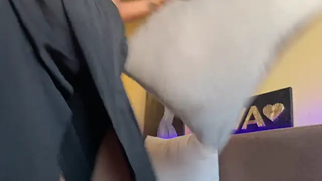 Missy baby online show from 04-18-26, 03:49