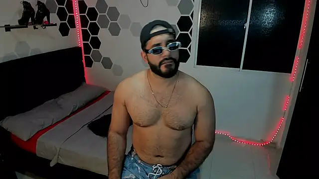 Snapshot of eda_karim chatting on 02-14-25, 06:51 eda karim online show from 02-14-25, 06:51