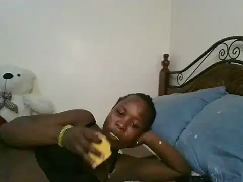 Snapshot of Sonnia_ chatting on 02-09-25, 09:28 Sonnia online show from 02-09-25, 09:28