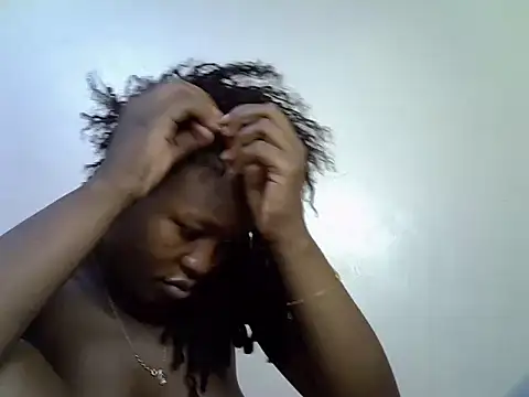 Snapshot of Sonnia_ chatting on 03-08-25, 01:50 Sonnia online show from 03-08-25, 01:50