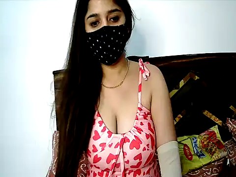 Snapshot of Gloie4u chatting on 04-25-26, 01:41 Gloie4u online show from 04-25-26, 01:41