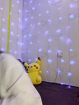 Sakura Green online show from 12-26-24, 12:57