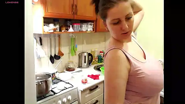 Sakura Green online show from 03-17-25, 04:43