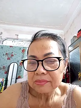 Hotestlove online show from 10-02-25, 11:01