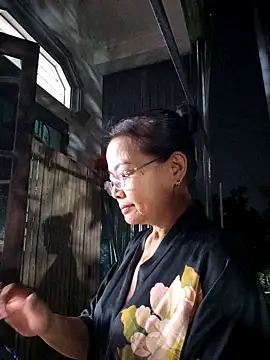 Hotestlove online show from 10-04-25, 11:41