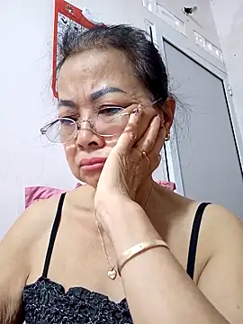 Hotestlove online show from 10-15-25, 10:21