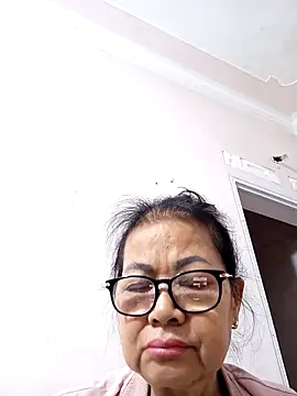 Hotestlove online show from 03-15-26, 12:49