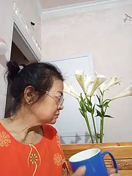 Hotestlove online show from 05-20-26, 11:49