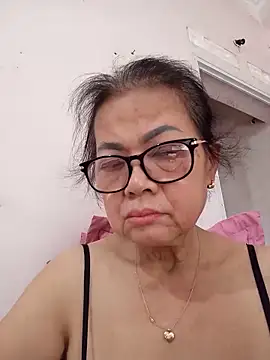 Snapshot of Hotestlove chatting on 06-18-26, 12:55 Hotestlove online show from 06-18-26, 12:55