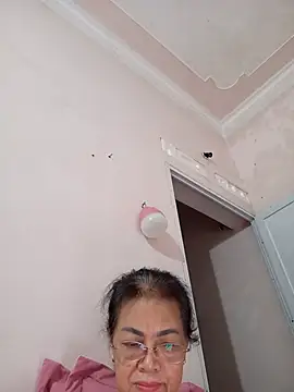 Snapshot of Hotestlove chatting on 06-18-26, 10:58 Hotestlove online show from 06-18-26, 10:58