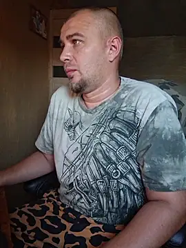 Foxyshaved online show from 09-11-25, 05:40