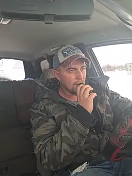 Foxyshaved online show from 11-19-25, 10:04