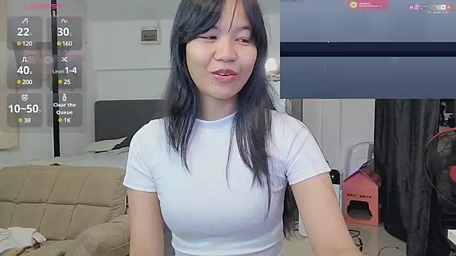 Snapshot of Kana_G chatting on 01-17-25, 11:27 Kana G online show from 01-17-25, 11:27