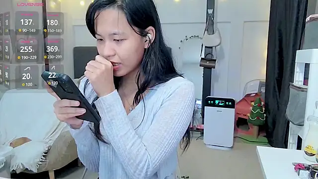 Snapshot of Kana_G chatting on 01-21-25, 08:08 Kana G online show from 01-21-25, 08:08
