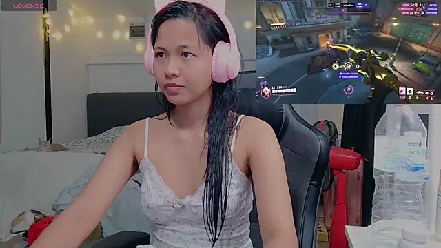 Snapshot of Kana_G chatting on 01-28-25, 03:46 Kana G online show from 01-28-25, 03:46