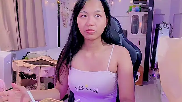 Snapshot of Kana_G chatting on 03-11-25, 03:56 Kana G online show from 03-11-25, 03:56
