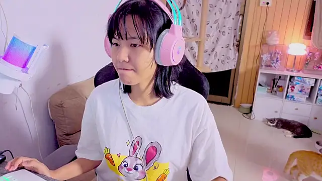 Snapshot of Kana_G chatting on 10-11-25, 04:16 Kana G online show from 10-11-25, 04:16