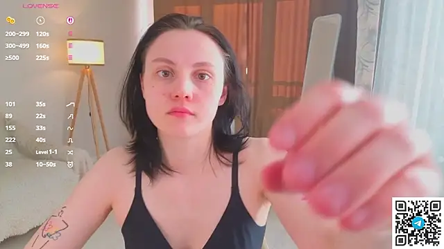 MaryCoopeer online show from 03-24-26, 05:12