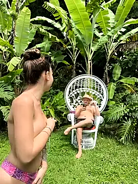 emma4xxx online show from 01-04-25, 08:16