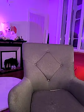 emma4xxx online show from 03-16-25, 07:49