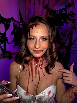 emma4xxx online show from 10-28-25, 08:11