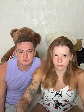 Snapshot of mia___mi chatting on 09-29-25, 07:13 mia mi online show from 09-29-25, 07:13