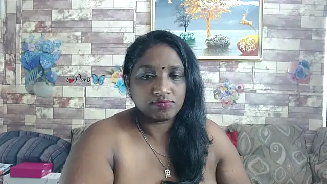 Snapshot of Indian_tracy chatting on 12-23-25, 08:56 Indian tracy online show from 12-23-25, 08:56