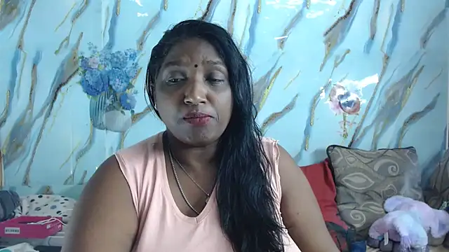 Snapshot of Indian_tracy chatting on 05-11-26, 04:15 Indian tracy online show from 05-11-26, 04:15