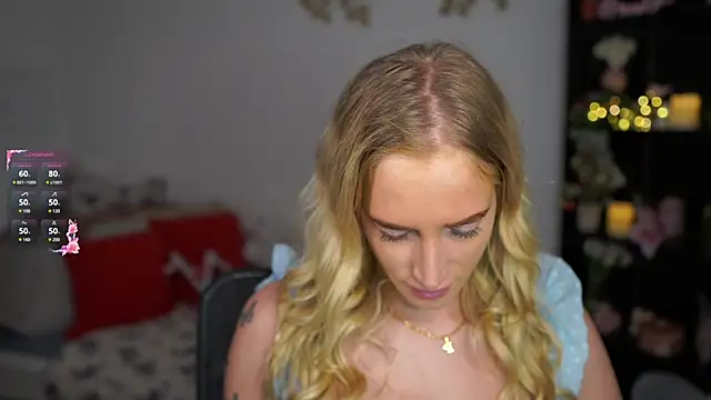 Snapshot of Nicolette__Shea_ chatting on 12-28-24, 08:58 Nicolette Shea online show from 12-28-24, 08:58