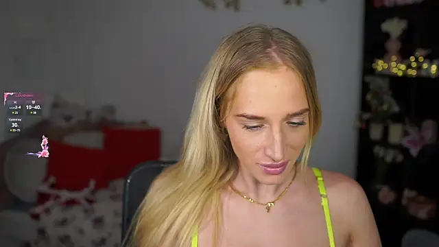 Snapshot of Nicolette__Shea_ chatting on 01-05-25, 02:08 Nicolette Shea online show from 01-05-25, 02:08