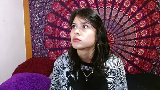 Snapshot of AbbySccott chatting on 10-31-25, 12:55 AbbySccott online show from 10-31-25, 12:55