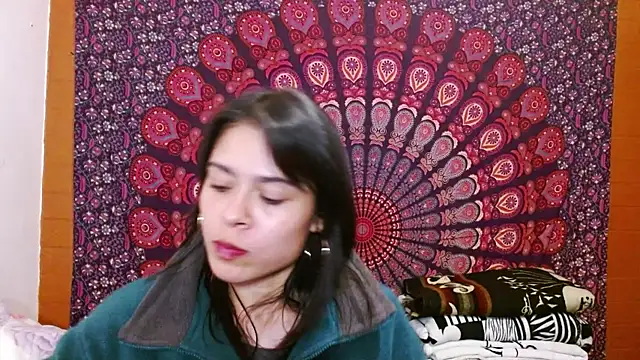 Snapshot of AbbySccott chatting on 11-21-25, 12:10 AbbySccott online show from 11-21-25, 12:10