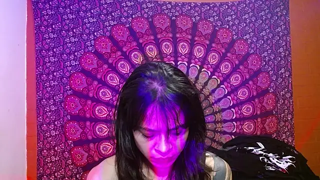 Snapshot of AbbySccott chatting on 06-10-26, 12:11 AbbySccott online show from 06-10-26, 12:11