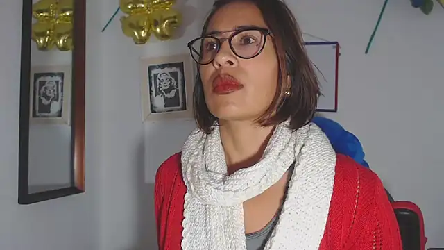 Snapshot of fantasty_nylon chatting on 01-22-25, 12:48 fantasty nylon online show from 01-22-25, 12:48