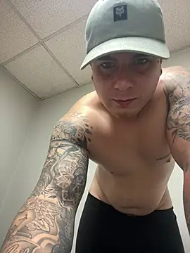 Snapshot of alienslian chatting on 03-05-26, 06:48 alienslian online show from 03-05-26, 06:48