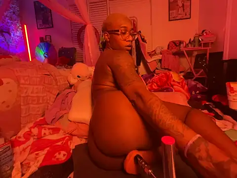 VixenCapri online show from 04-09-26, 04:23