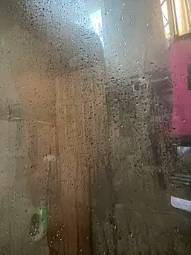 Snapshot of RoodoggXL chatting on 01-18-25, 05:37 RoodoggXL online show from 01-18-25, 05:37